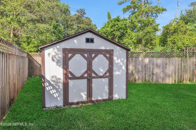 2900 SANS PAREIL Street, Jacksonville, FL 32246