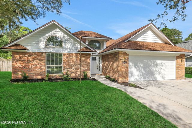 2900 SANS PAREIL Street, Jacksonville, FL 32246