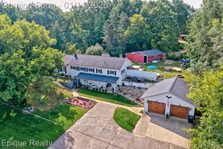 1422 E Barnes Lake Road, Columbiaville, MI 48421