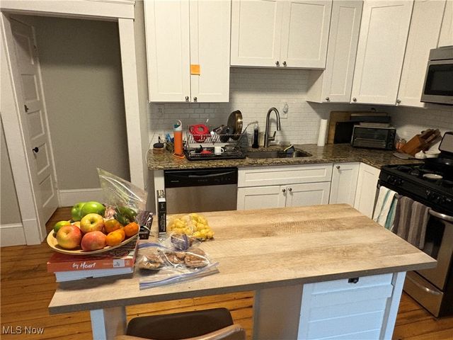 2312 W 10th Street, Cleveland, OH 44113