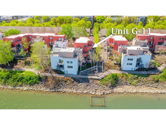 820 Nw NAITO Pkwy G11, Portland, OR 97035