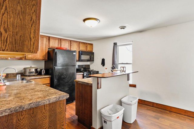 1009 S 4th Street, Stoughton, WI 53589