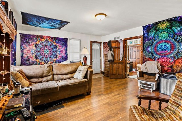 1009 S 4th Street, Stoughton, WI 53589