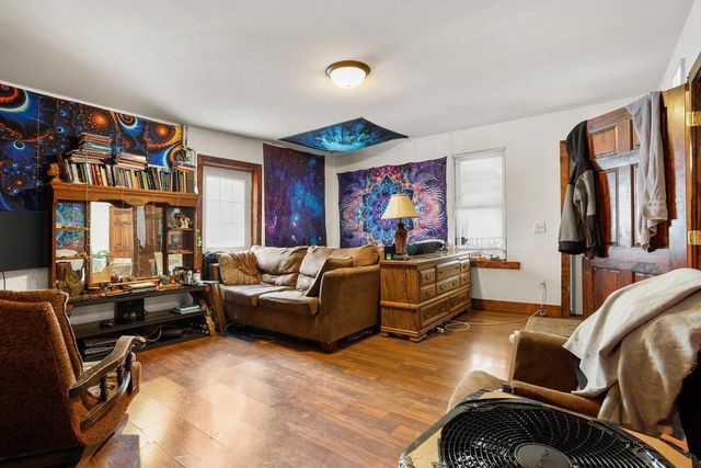 1009 S 4th Street, Stoughton, WI 53589