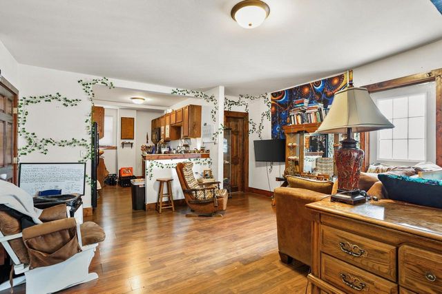 1009 S 4th Street, Stoughton, WI 53589