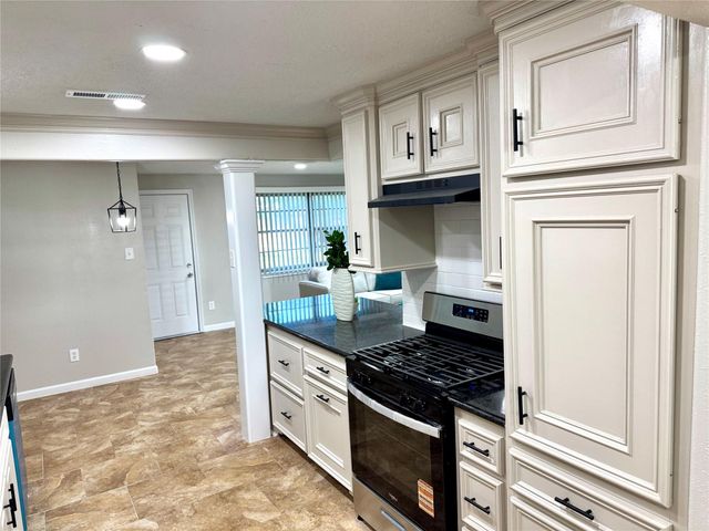 12442 Ashcroft Drive, Houston, TX 77035
