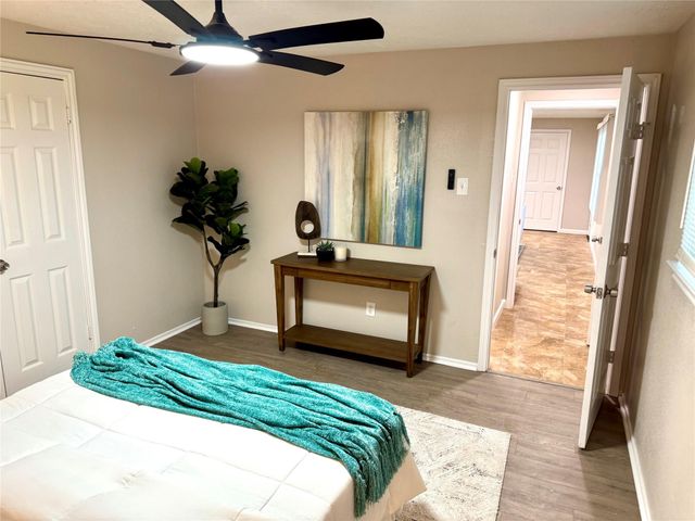 12442 Ashcroft Drive, Houston, TX 77035