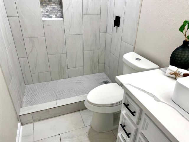 12442 Ashcroft Drive, Houston, TX 77035
