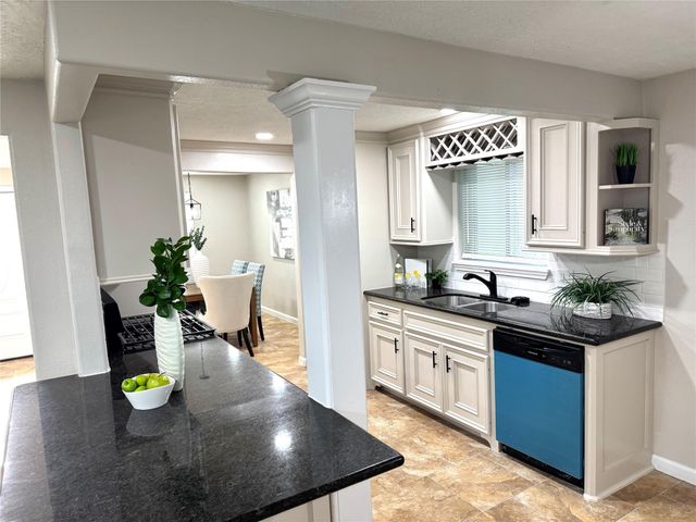 12442 Ashcroft Drive, Houston, TX 77035