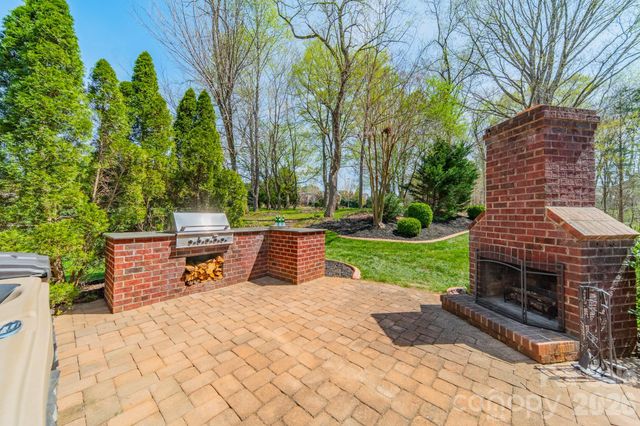 307 Hollister Estates Drive, Waxhaw, NC 28173