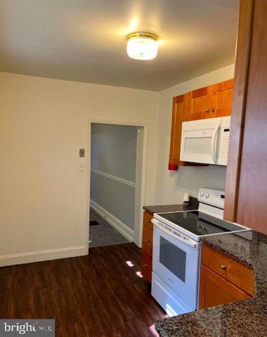 524 NORRIS ST, Norristown, PA 19401