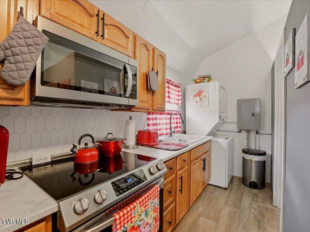 125 Substation Road, Mooresburg, TN 37811