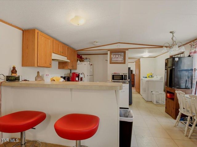 125 Substation Road, Mooresburg, TN 37811
