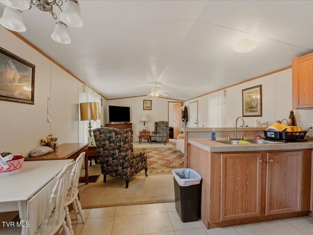 125 Substation Road, Mooresburg, TN 37811