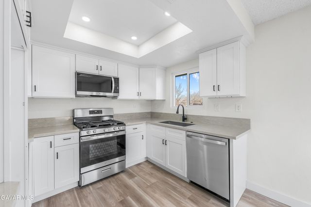 16105 Newmont Avenue, Lancaster, CA 93535