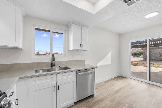 16105 Newmont Avenue, Lancaster, CA 93535