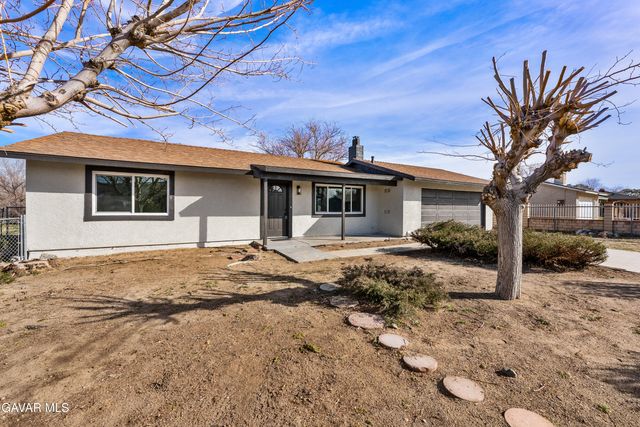 16105 Newmont Avenue, Lancaster, CA 93535