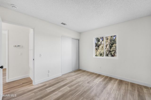 16105 Newmont Avenue, Lancaster, CA 93535