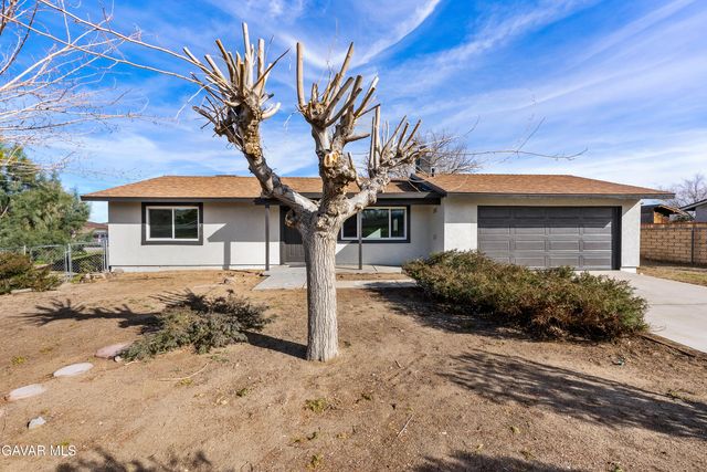 16105 Newmont Avenue, Lancaster, CA 93535