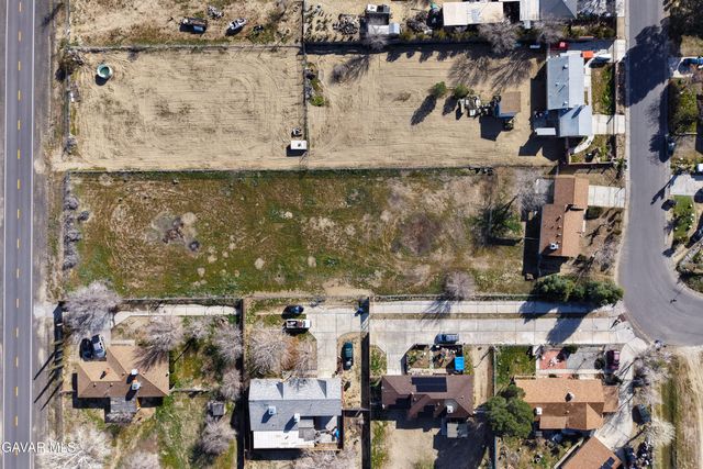 16105 Newmont Avenue, Lancaster, CA 93535