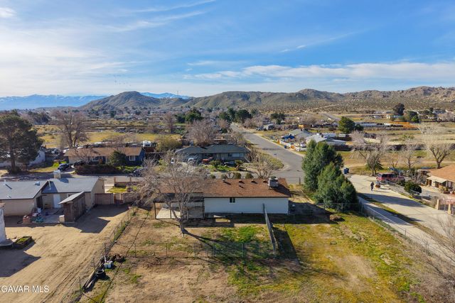 16105 Newmont Avenue, Lancaster, CA 93535