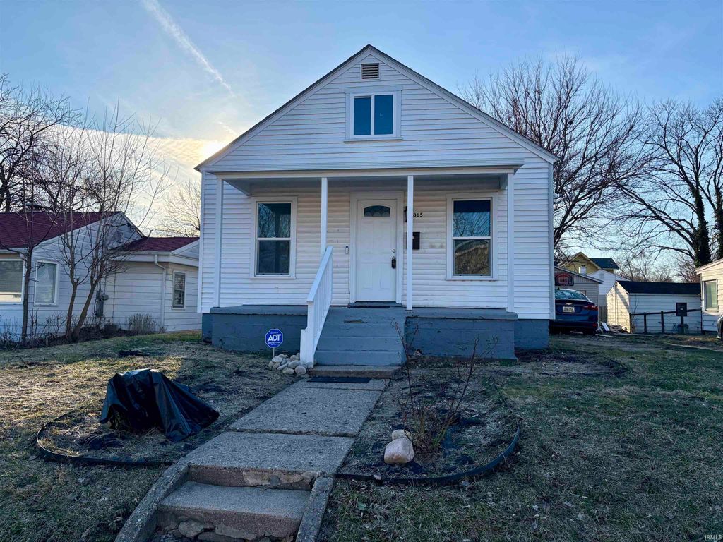 1815 Sherman Avenue, South Bend, IN 46616