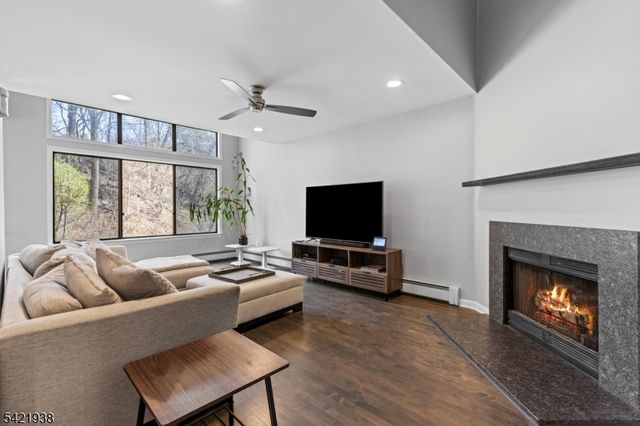 25 Flintlock Ter, Rockaway Twp., NJ 07866