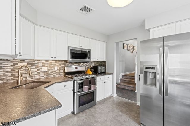 25 Flintlock Ter, Rockaway Twp., NJ 07866