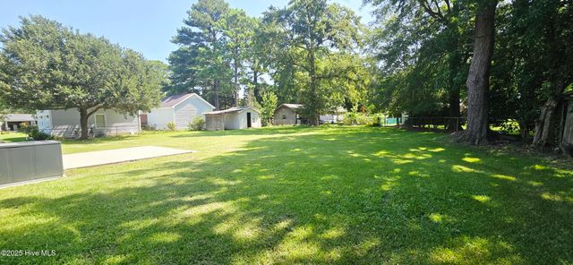 107 Azalea Drive, Greenville, NC 27858