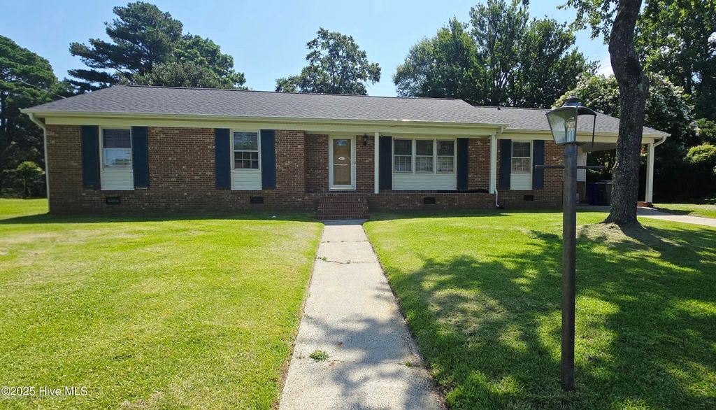 107 Azalea Drive, Greenville, NC 27858