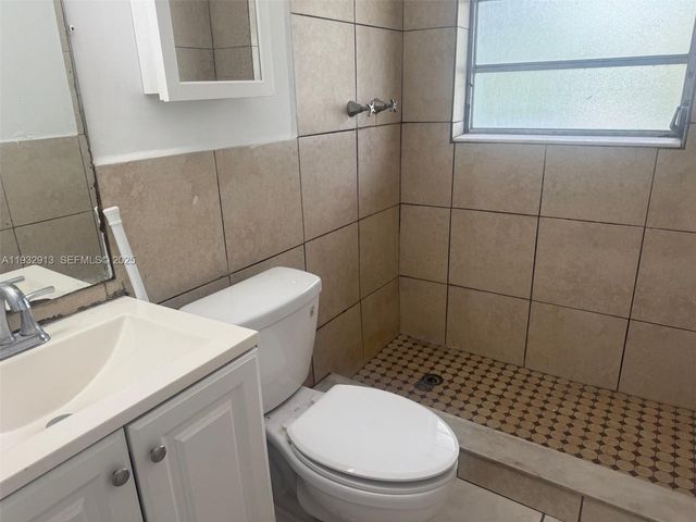 611 S 24th Ave 6, Hollywood, FL 33020