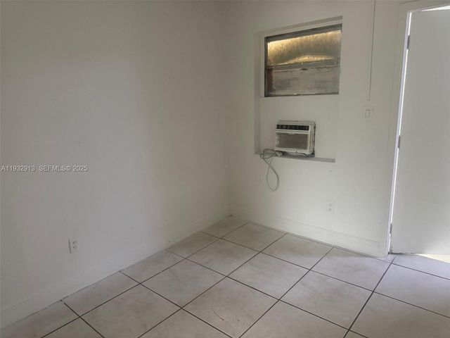 611 S 24th Ave 6, Hollywood, FL 33020