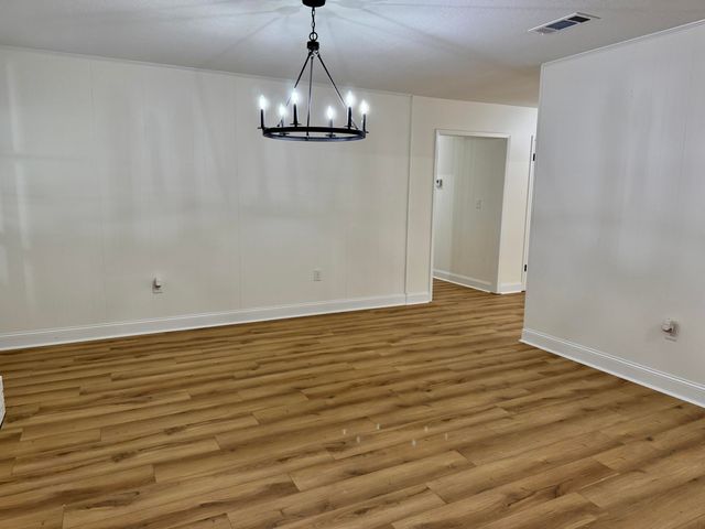 34 Prine Cir., Hattiesburg, MS 39402