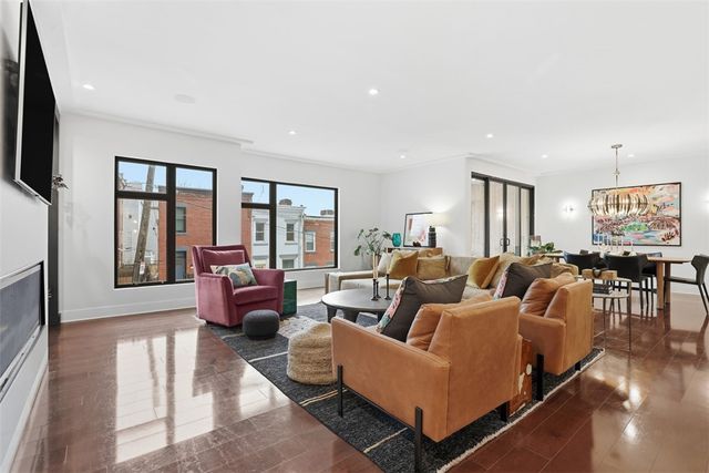 519 54th St, Lawrenceville, PA 15201