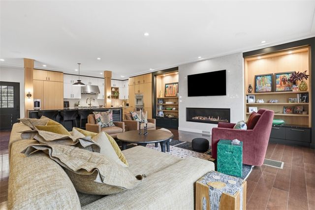 519 54th St, Lawrenceville, PA 15201