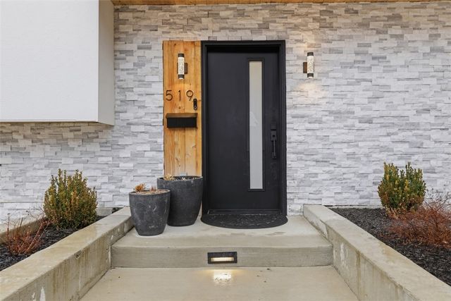 519 54th St, Lawrenceville, PA 15201