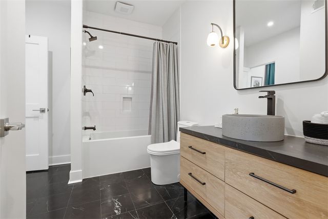 519 54th St, Lawrenceville, PA 15201