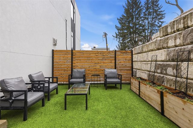 519 54th St, Lawrenceville, PA 15201