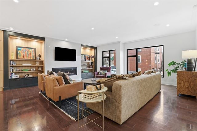 519 54th St, Lawrenceville, PA 15201