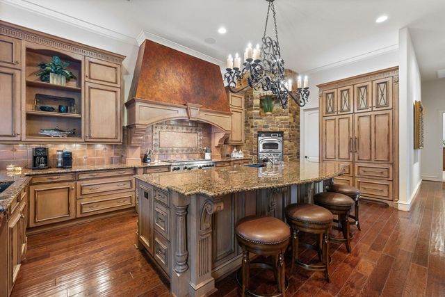 108 Wennmohs PL, Horseshoe Bay, TX 78657
