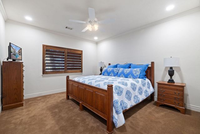 108 Wennmohs PL, Horseshoe Bay, TX 78657