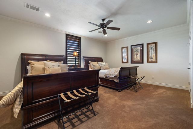 108 Wennmohs PL, Horseshoe Bay, TX 78657