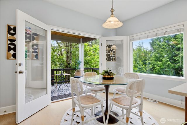 10115 NE 24th St, Bellevue, WA 98004