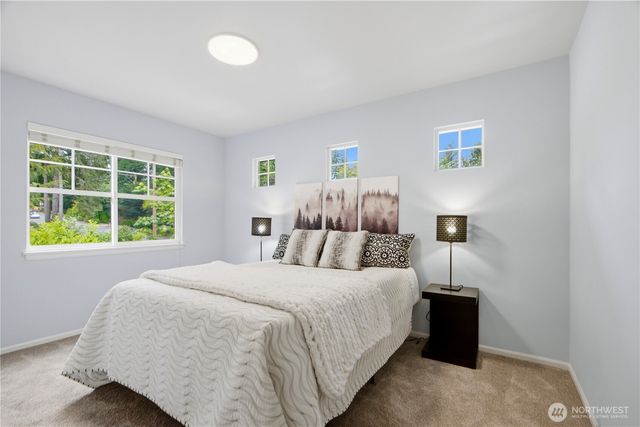 10115 NE 24th St, Bellevue, WA 98004