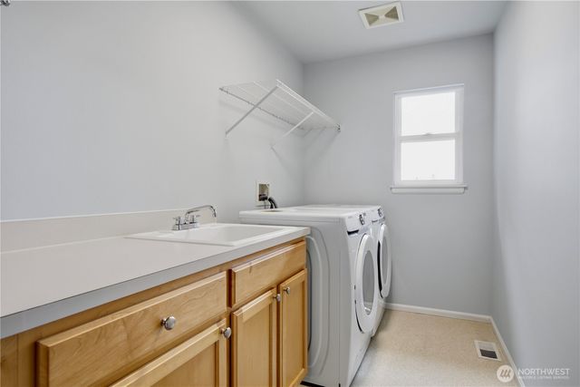 10115 NE 24th St, Bellevue, WA 98004