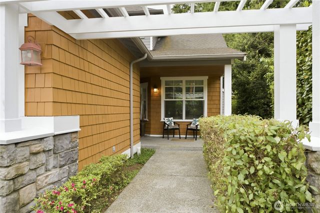 10115 NE 24th St, Bellevue, WA 98004