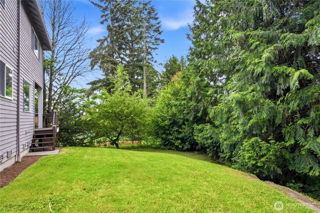 10115 NE 24th St, Bellevue, WA 98004