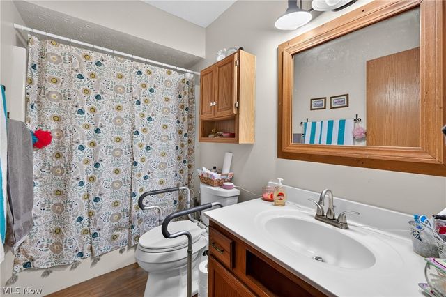 339 Horseshoe Drive, Lagrange, OH 44050