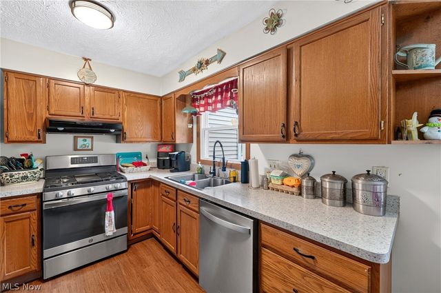 339 Horseshoe Drive, Lagrange, OH 44050