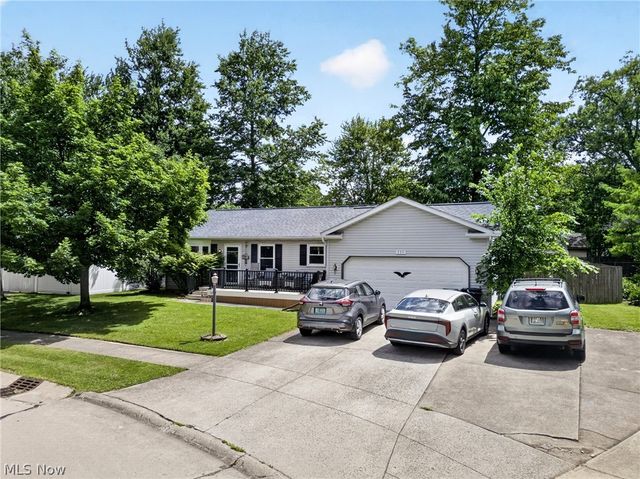 339 Horseshoe Drive, Lagrange, OH 44050